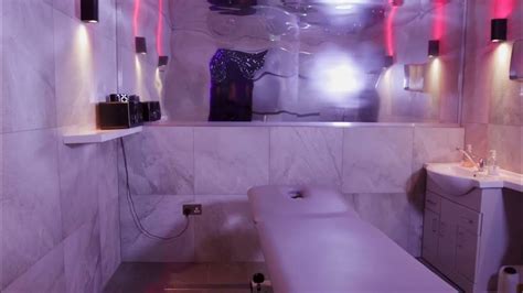 Pleasuredrome Spa Bar .